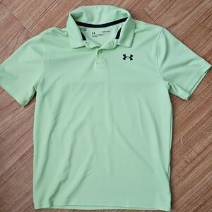Green Under Armour Boys Size Large